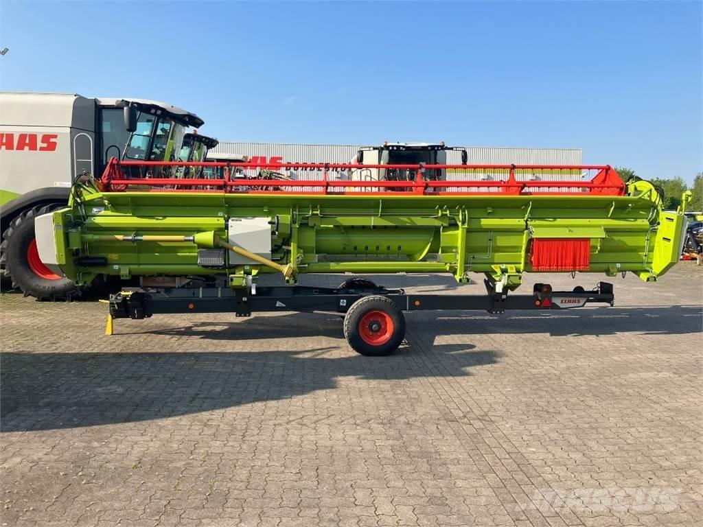 CLAAS TRION 660 コンバイン