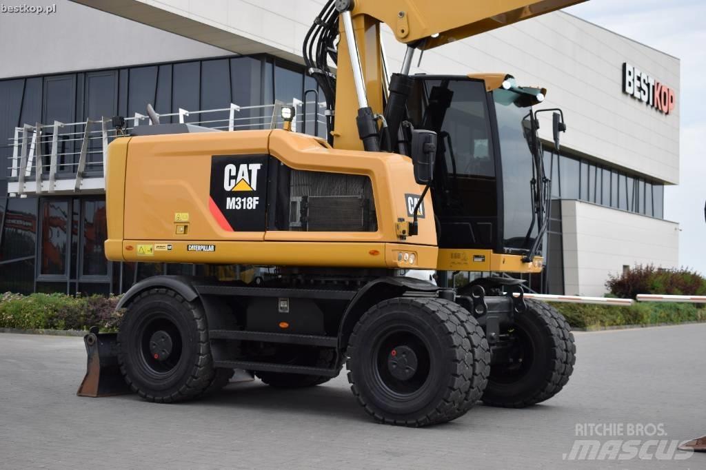 CAT M 318 F ホイール式油圧ショベル（パワーショベル・ユンボ・バックホー）