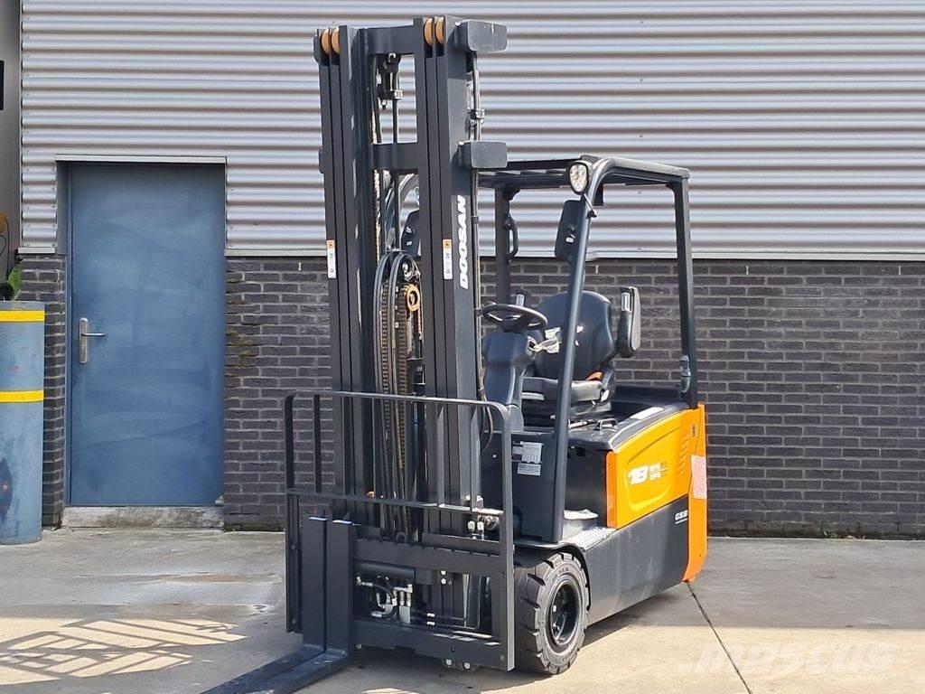 Doosan B18T-7 PLUS バッテリーフォークリフト