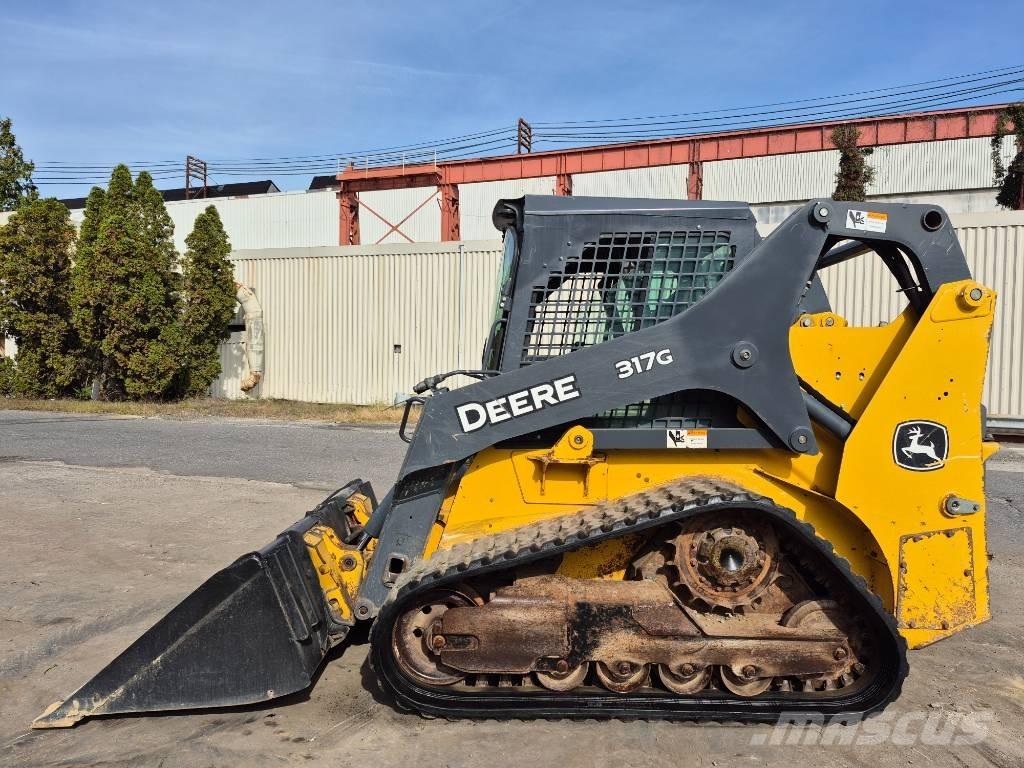John Deere 317 スキッドステアローダー