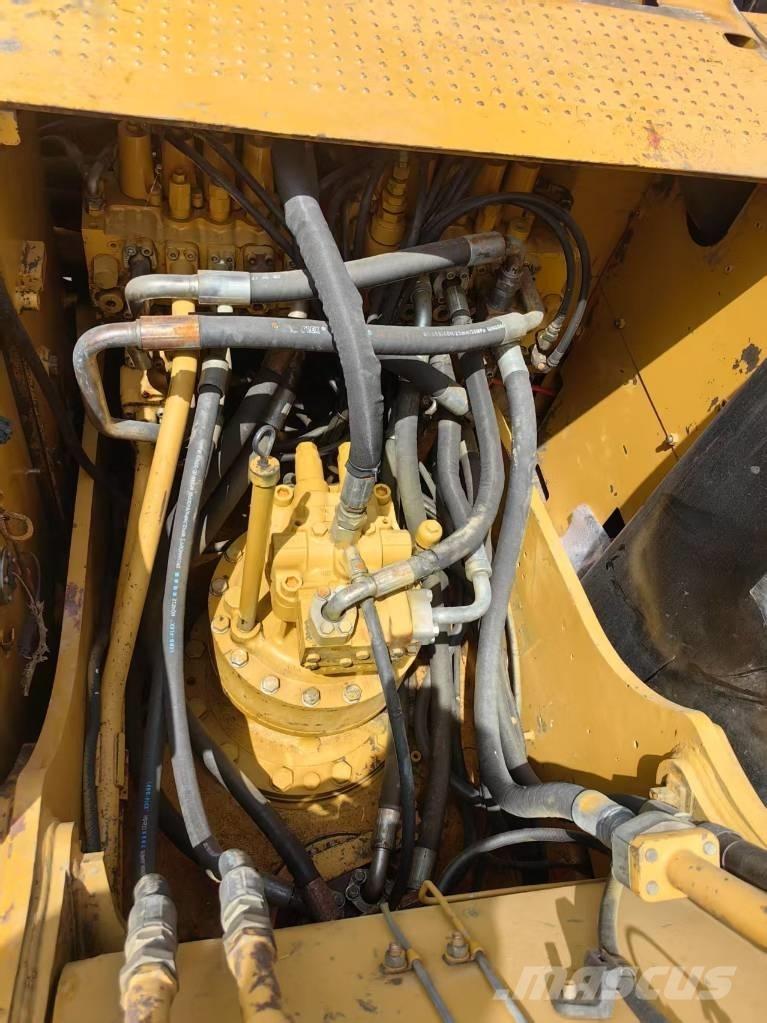 CAT 323 D 大型油圧ショベル12t以上（パワーショベル・ユンボ）
