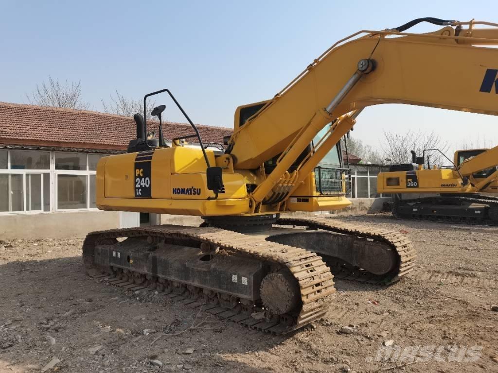 Komatsu PC 240 LC-10 大型油圧ショベル12t以上（パワーショベル・ユンボ）