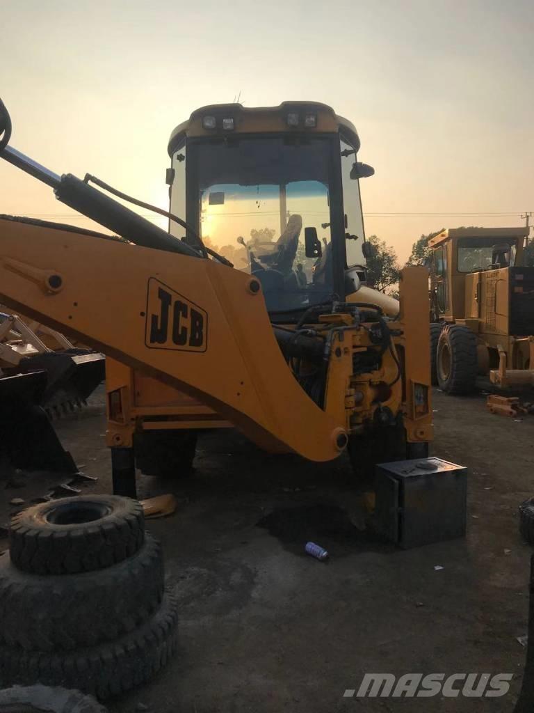 JCB 4CX バックホーローダー