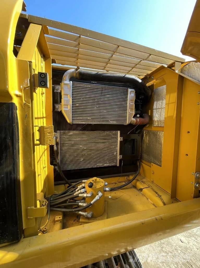 CAT 320 C 大型油圧ショベル12t以上（パワーショベル・ユンボ）