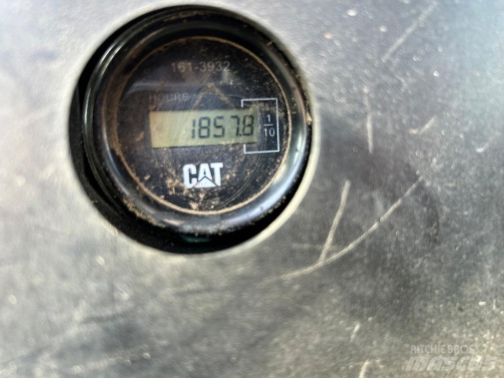 CAT 303.5 C ミニ油圧ショベル 7t以下（ミニユンボ・ミニディガー）