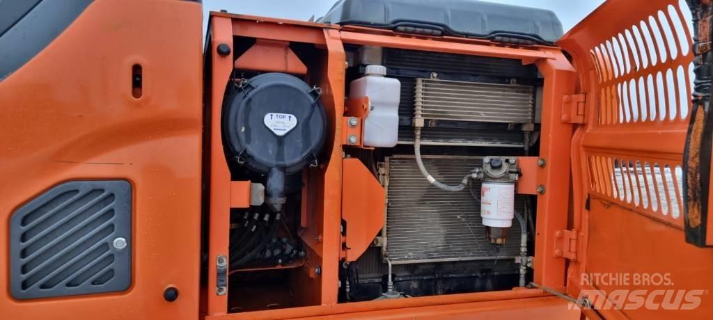 Doosan DX 140 LC-3 大型油圧ショベル12t以上（パワーショベル・ユンボ）