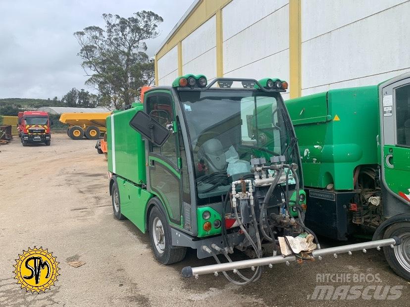 Boschung Olympic L3 路面清掃機