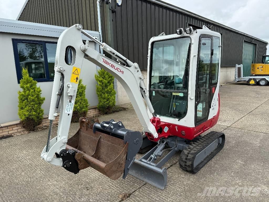 Takeuchi TB 216 ミニ油圧ショベル 7t以下（ミニユンボ・ミニディガー）