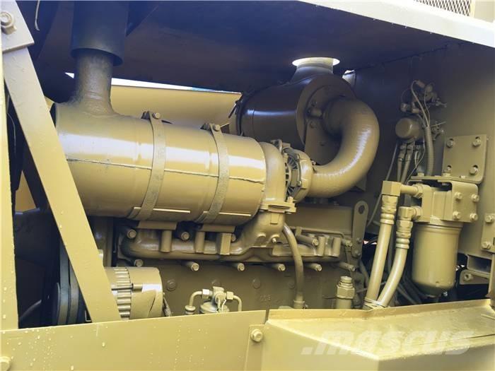 Komatsu GD 661 モーターグレーダー