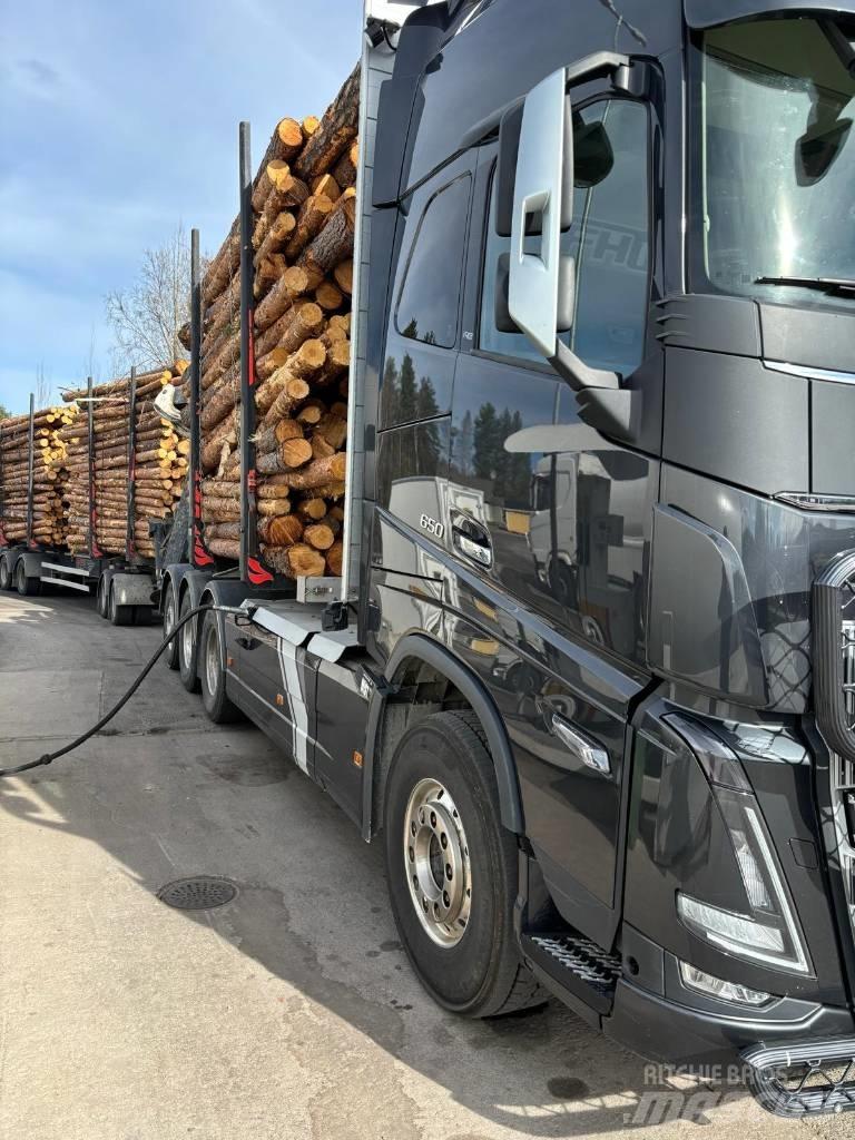 Volvo FH16 650 木材トラック