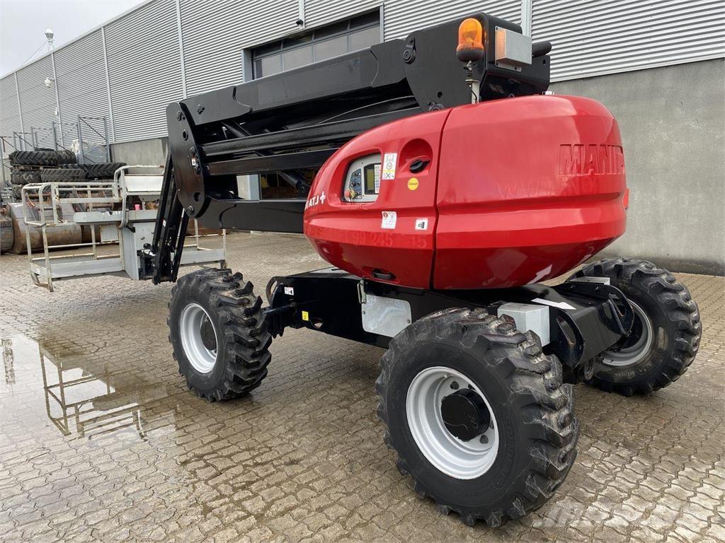 Manitou 160ATJ+ ブームリフト　屈伸型