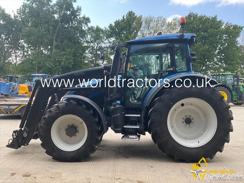 Valtra G 135 トラクター