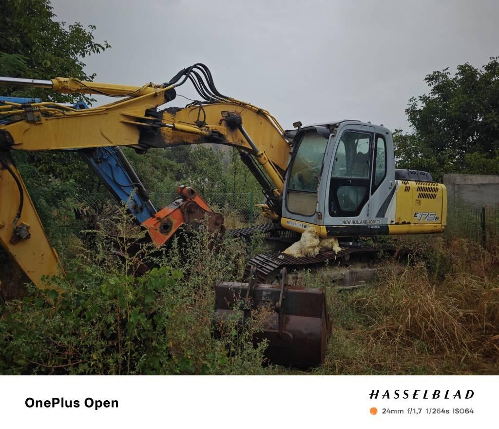 New Holland E 175 B 油圧機