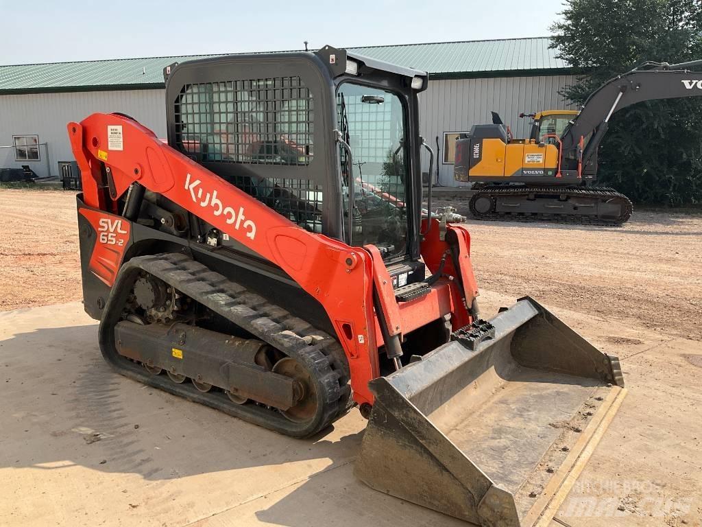 Kubota SVL65-2 スキッドステアローダー