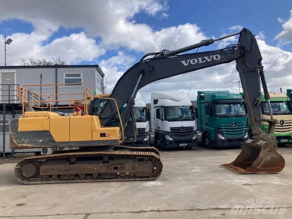 Volvo EC 220 DL 大型油圧ショベル12t以上（パワーショベル・ユンボ）