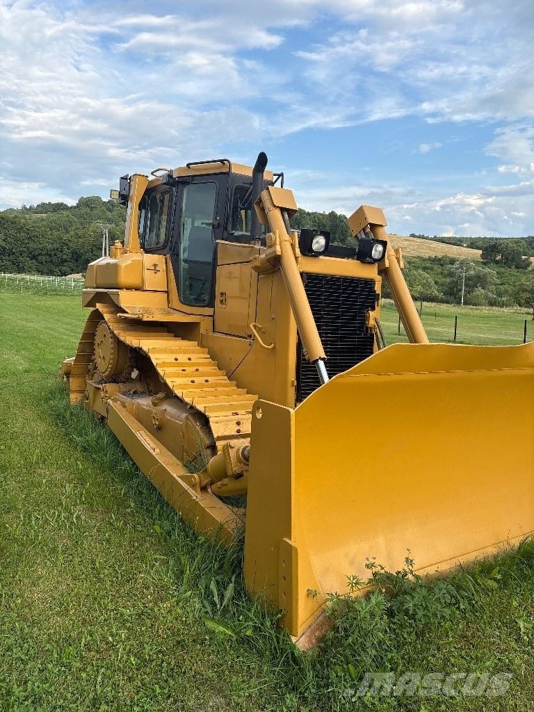 CAT D 6 R II ブルドーザー