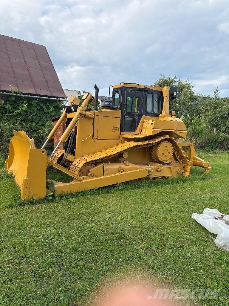 CAT D 6 R II ブルドーザー