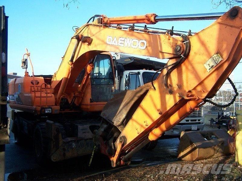 Daewoo S180W ホイール式油圧ショベル（パワーショベル・ユンボ・バックホー）