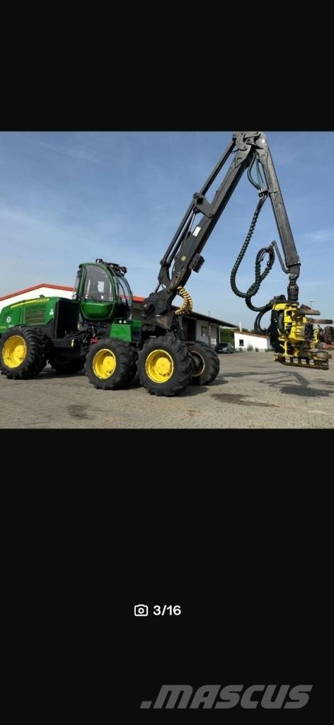 John Deere 1270E ハーベスター