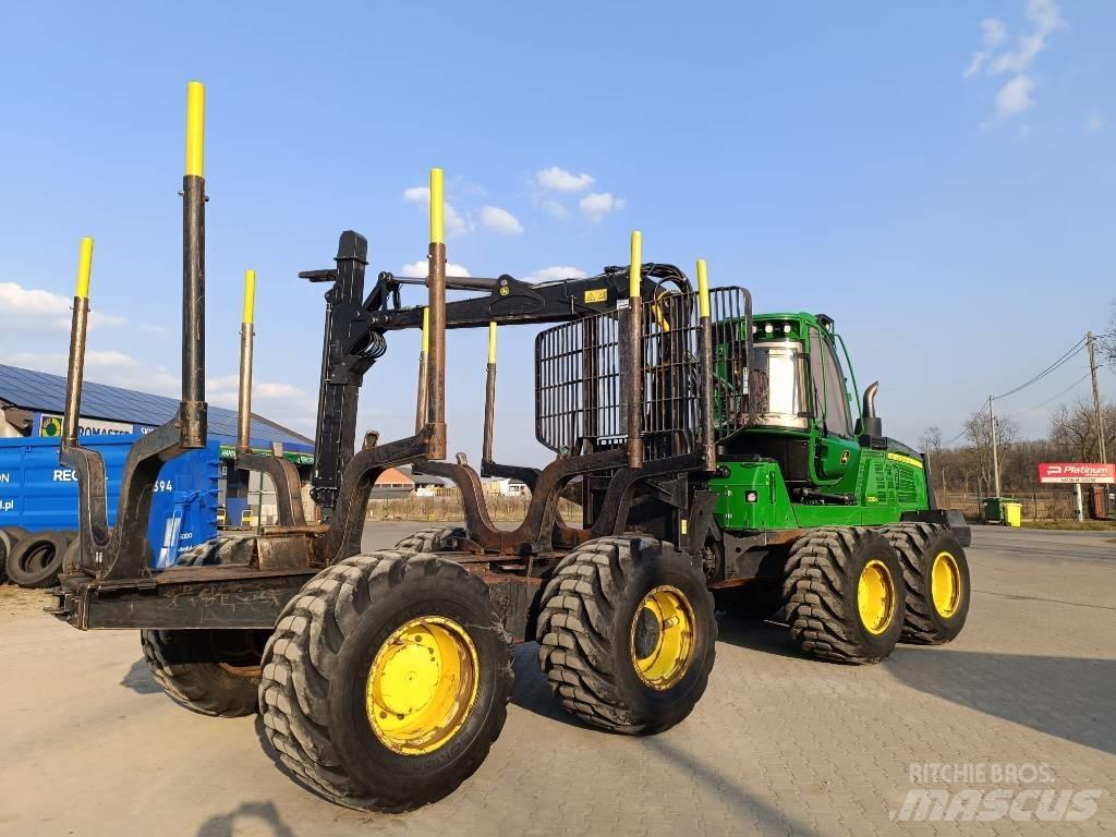 John Deere 1210 G フォワーダー