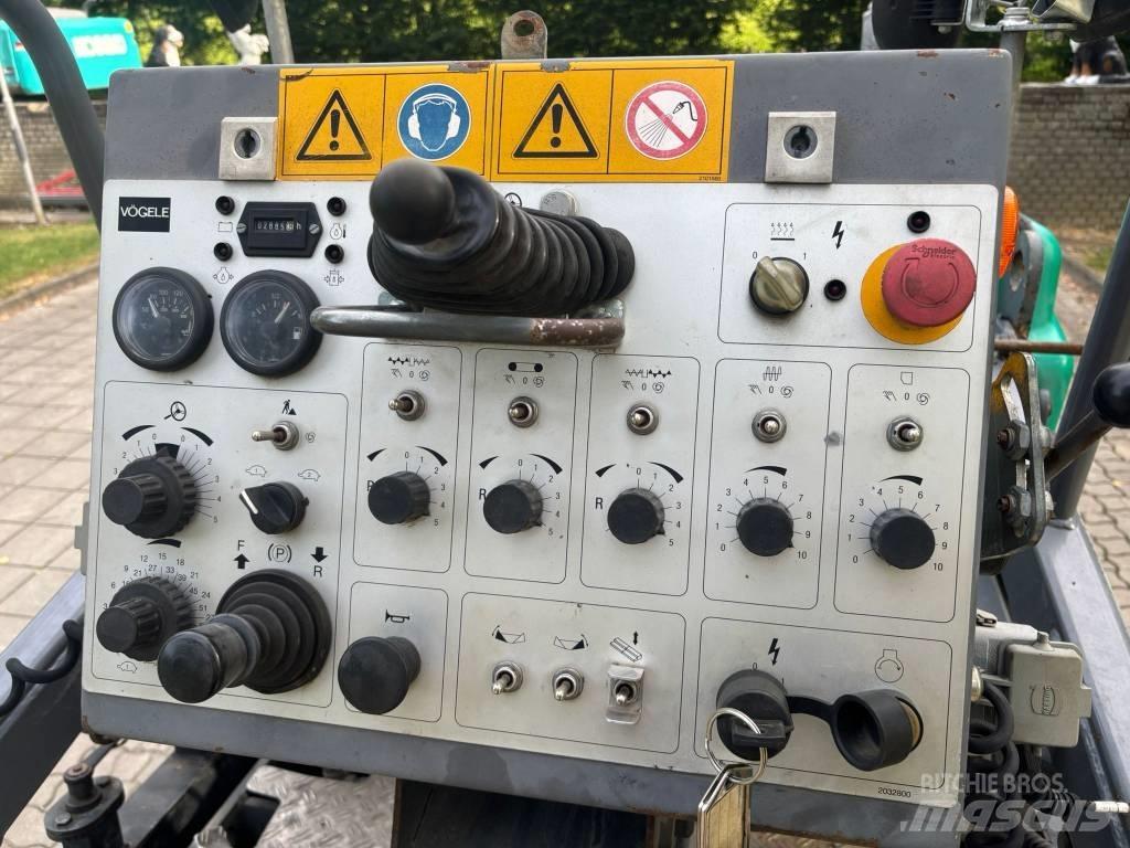 Vögele Super 800 アスファルトフィニッシャ