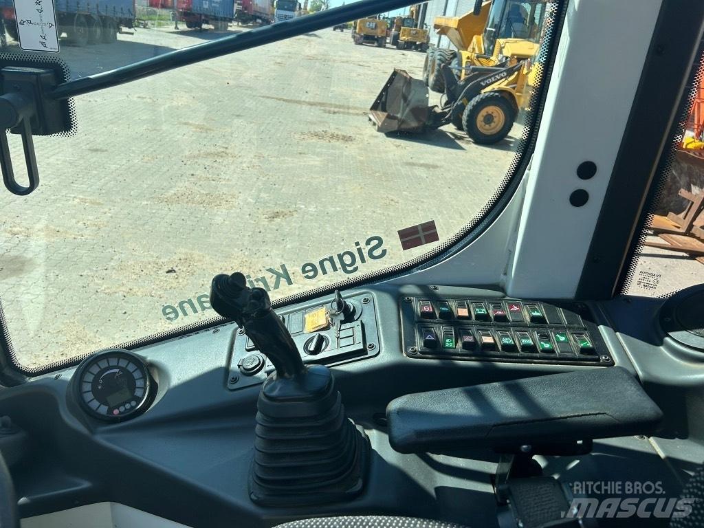 Liebherr L 506 ホイールローダー・タイヤショベル