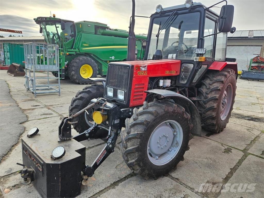 Belarus MTS 1025.2 トラクター