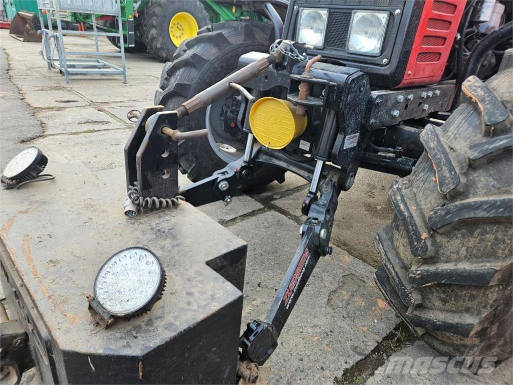 Belarus MTS 1025.2 トラクター