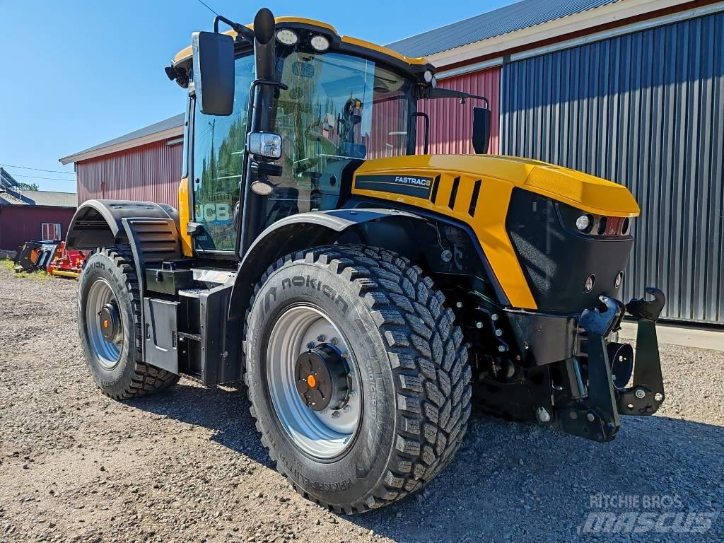 JCB Fastrac 4220 トラクター