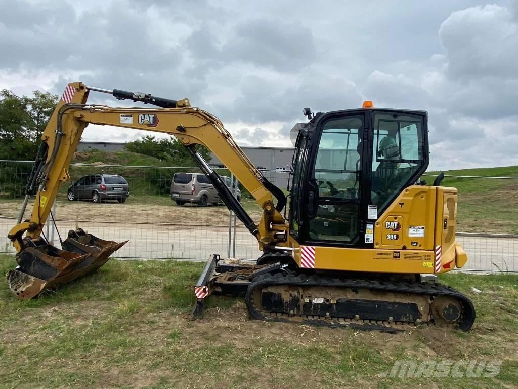 CAT 306 CR 中型油圧ショベル 7ｔ-12ｔ（ユンボ・パワーショベル・バックホー）