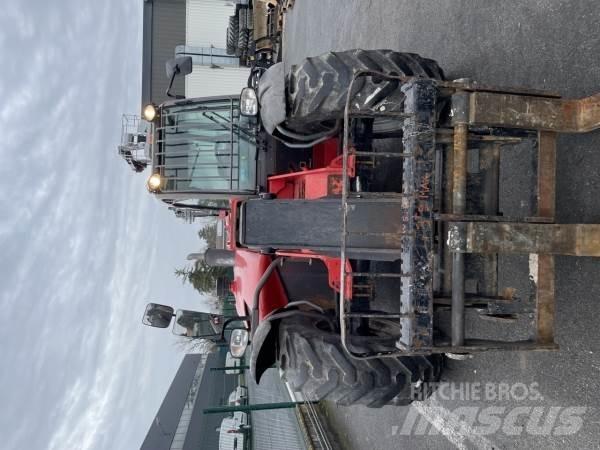 Manitou MT732 テレスコーピックハンドラー