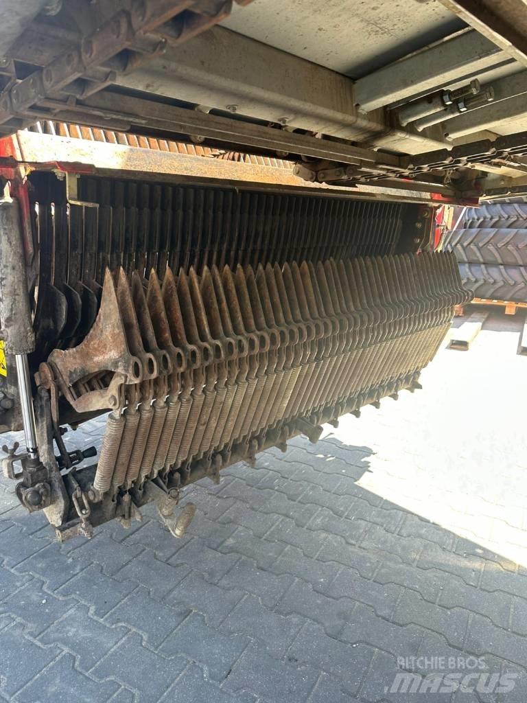Lely Tigo XR 75 セルフローディングトレーラー