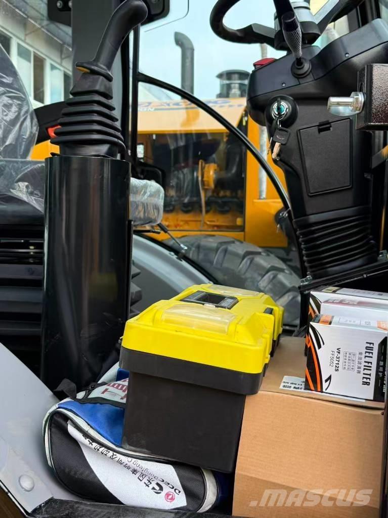 CAT 420 F バックホーローダー