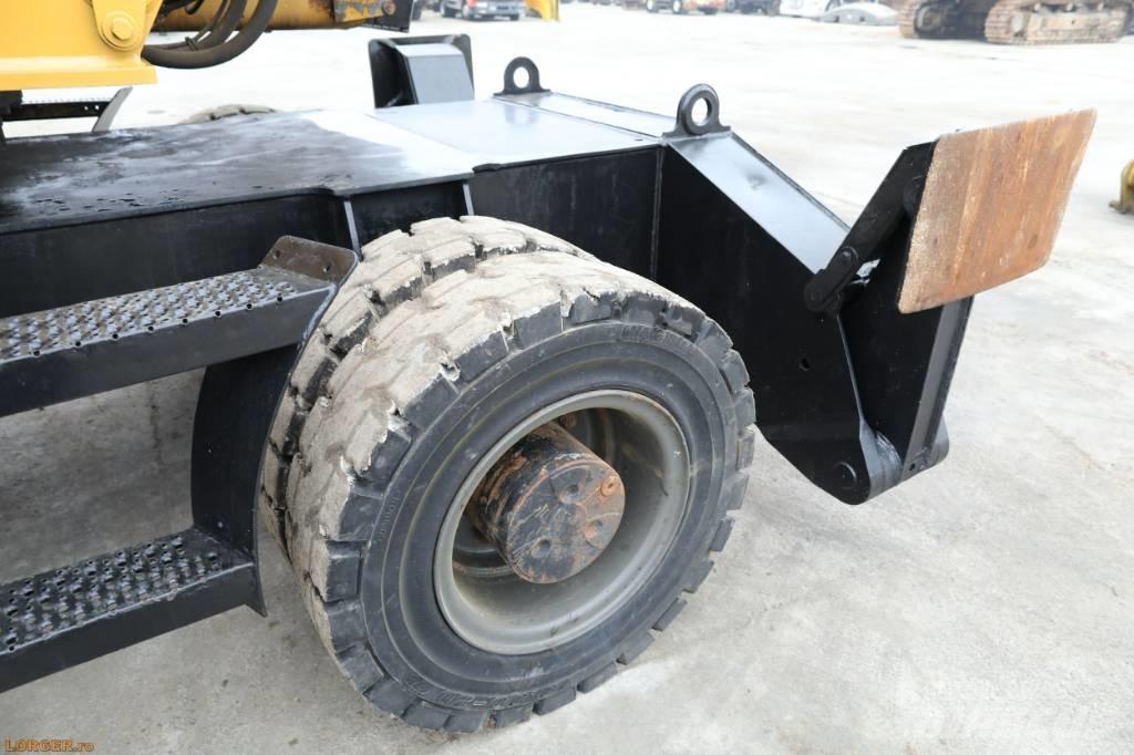 CAT M 322 D 廃棄物／工業産廃処理機