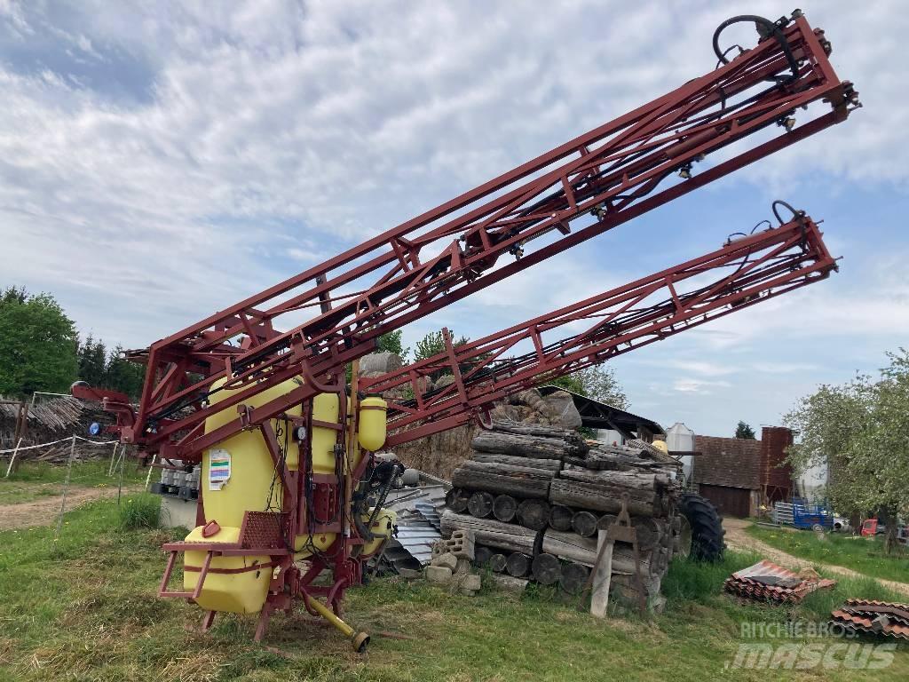 Hardi Mega 1000 マウント型噴霧器