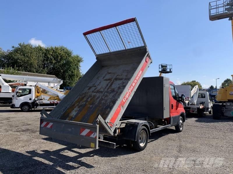 Iveco 35C12 - Tipper ダンプ