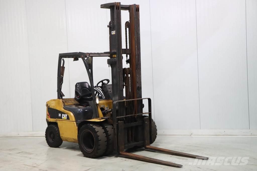 CAT DP30N ディーゼル・軽油