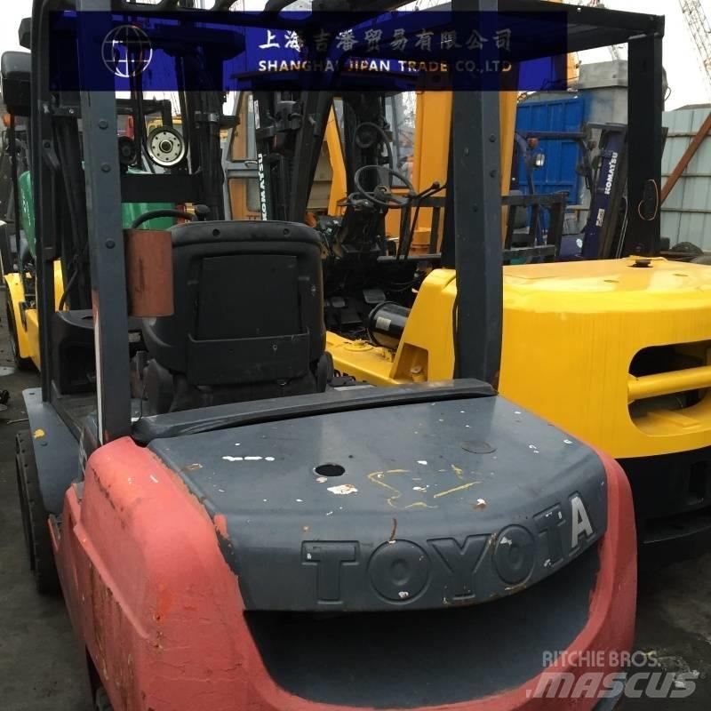 TCM FD 30 ディーゼル・軽油