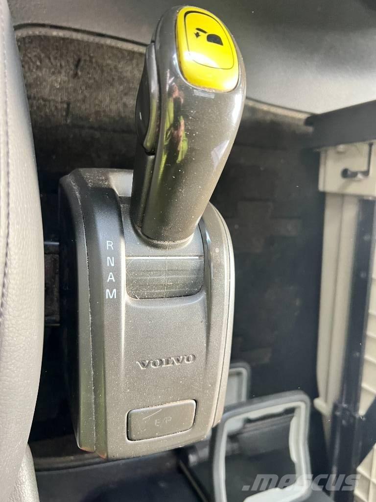 Volvo FH 16 750 木材トラック