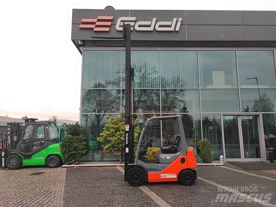Toyota 02-8FDF15 ディーゼル・軽油