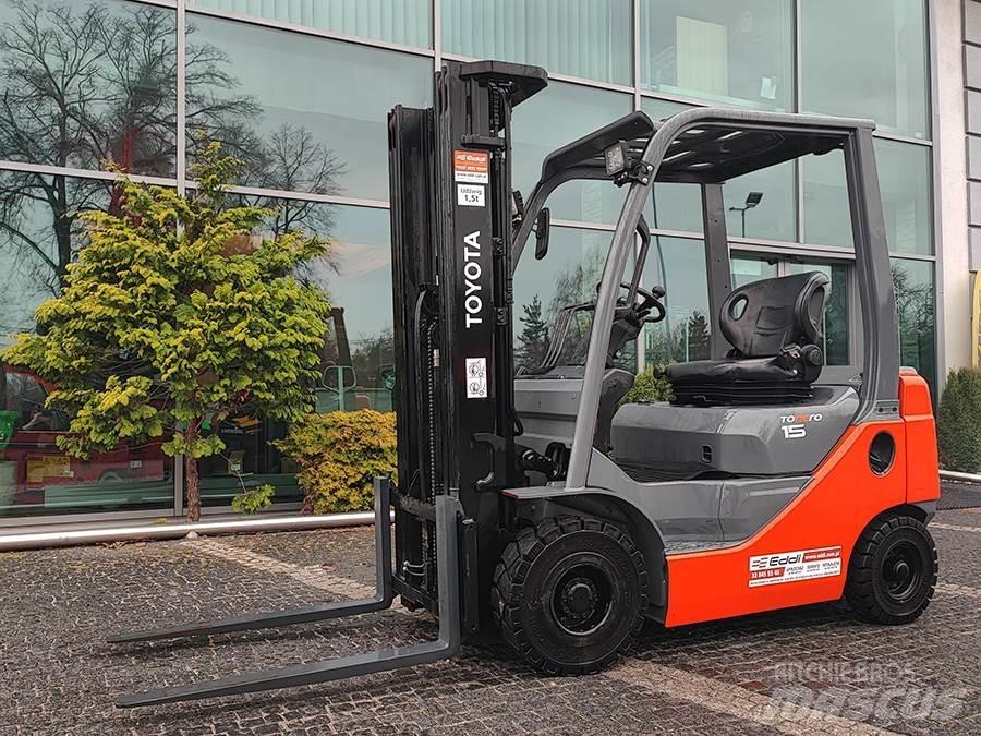 Toyota 02-8FDF15 ディーゼル・軽油