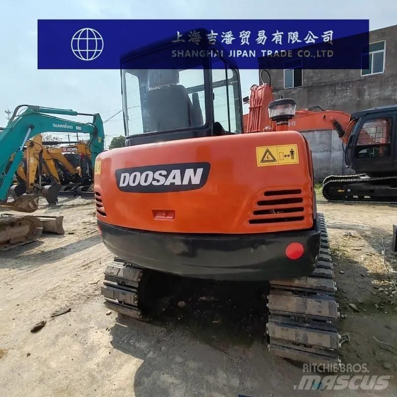 Doosan DH 60-7 ミニ油圧ショベル 7t以下（ミニユンボ・ミニディガー）