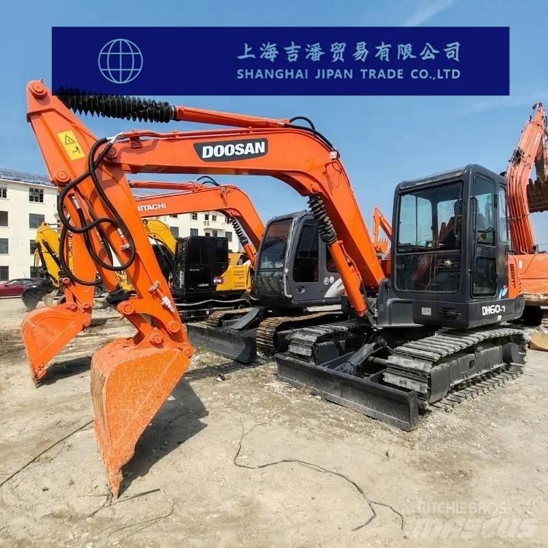 Doosan DH 60-7 ミニ油圧ショベル 7t以下（ミニユンボ・ミニディガー）