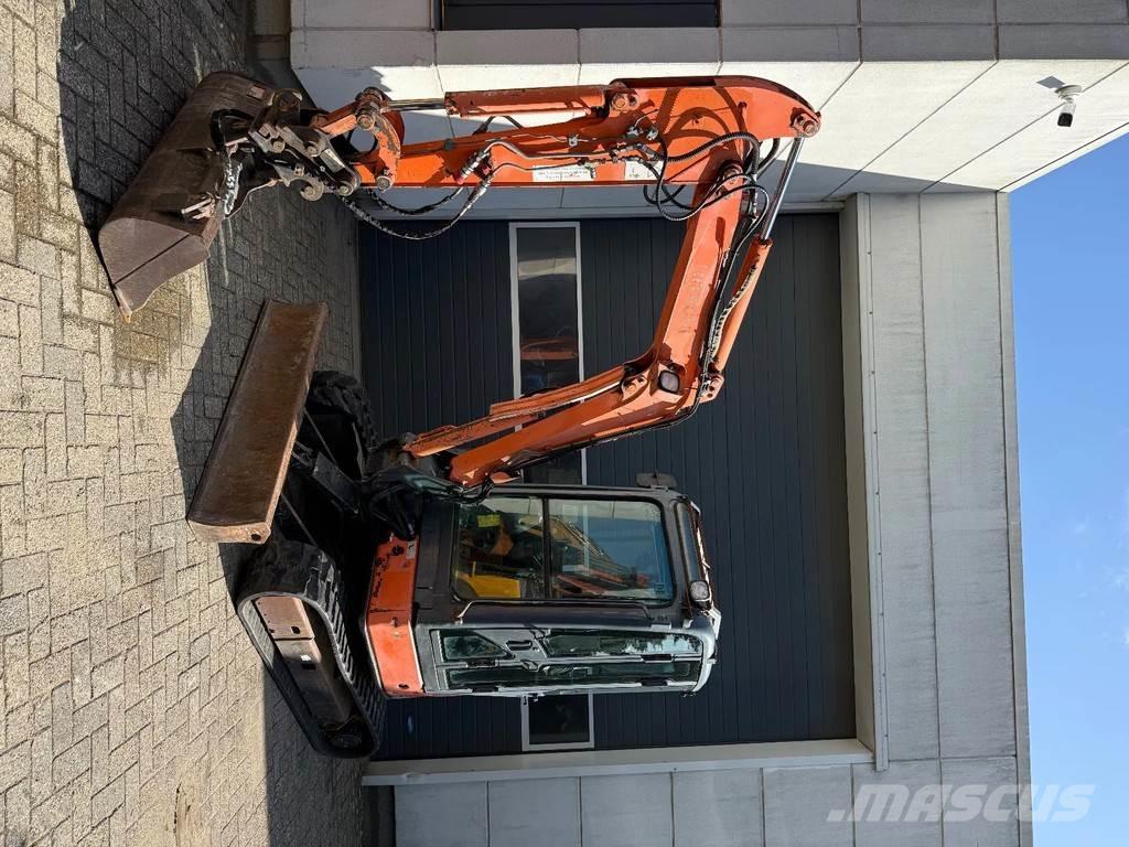Hitachi ZX30U ミニ油圧ショベル 7t以下（ミニユンボ・ミニディガー）