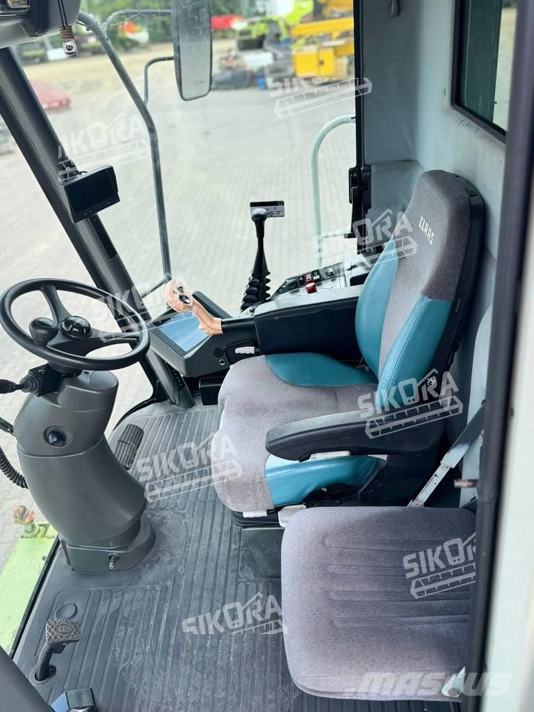 CLAAS Lexion 460 コンバイン