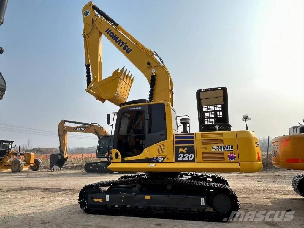 Komatsu 220 大型油圧ショベル12t以上（パワーショベル・ユンボ）
