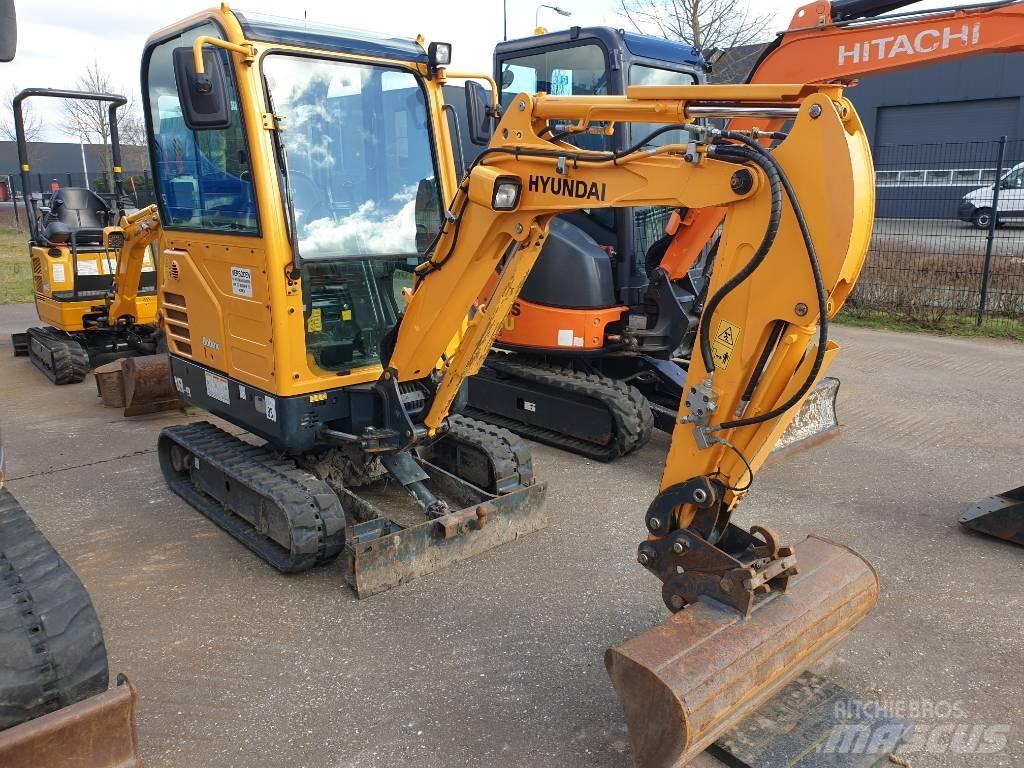 Hyundai R18-9 ミニ油圧ショベル 7t以下（ミニユンボ・ミニディガー）