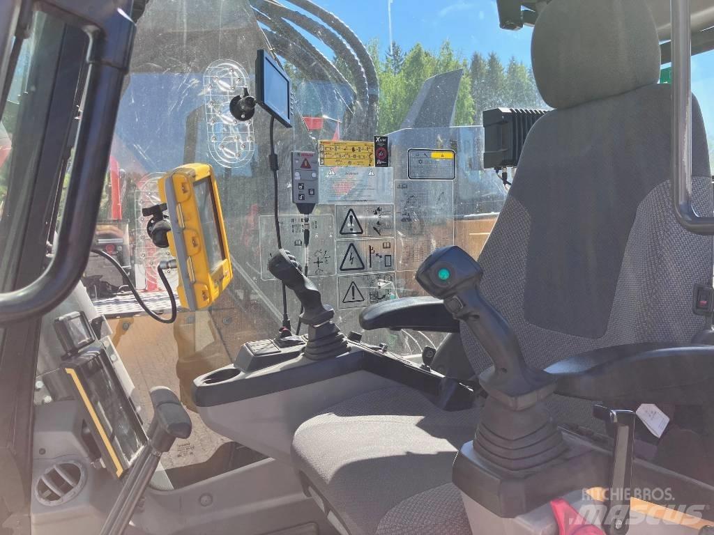 Volvo ECR235EL 大型油圧ショベル12t以上（パワーショベル・ユンボ）