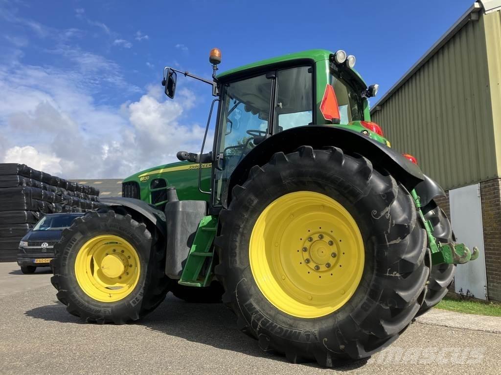 John Deere 6830 トラクター