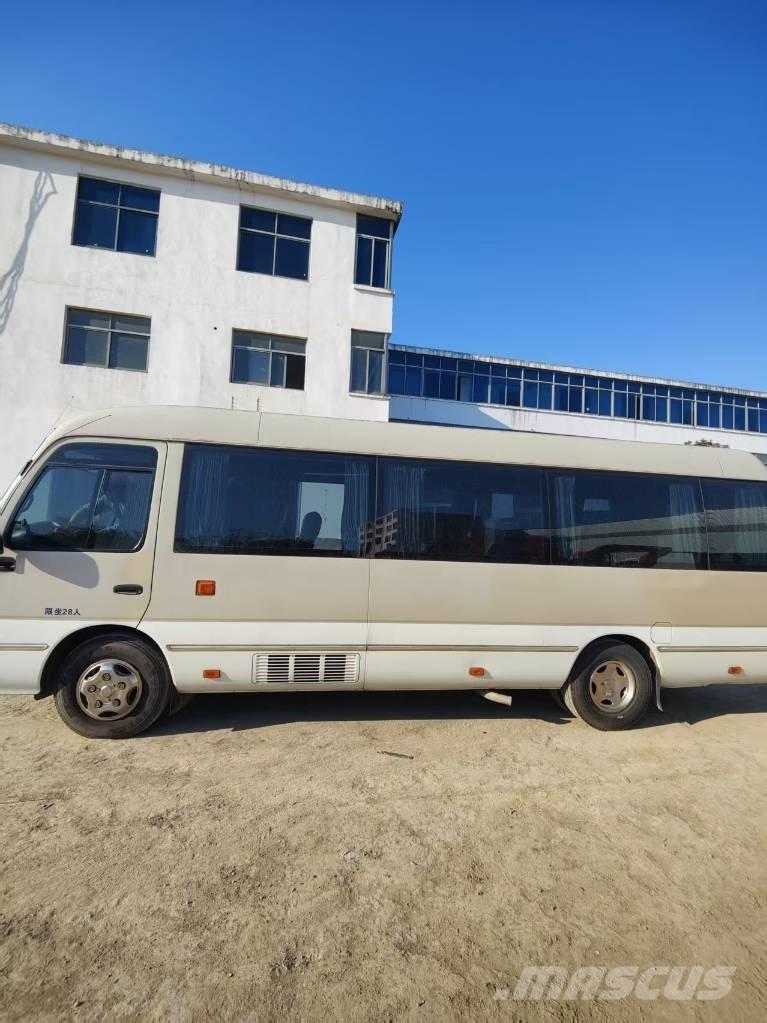 Toyota Coaster 長距離バス